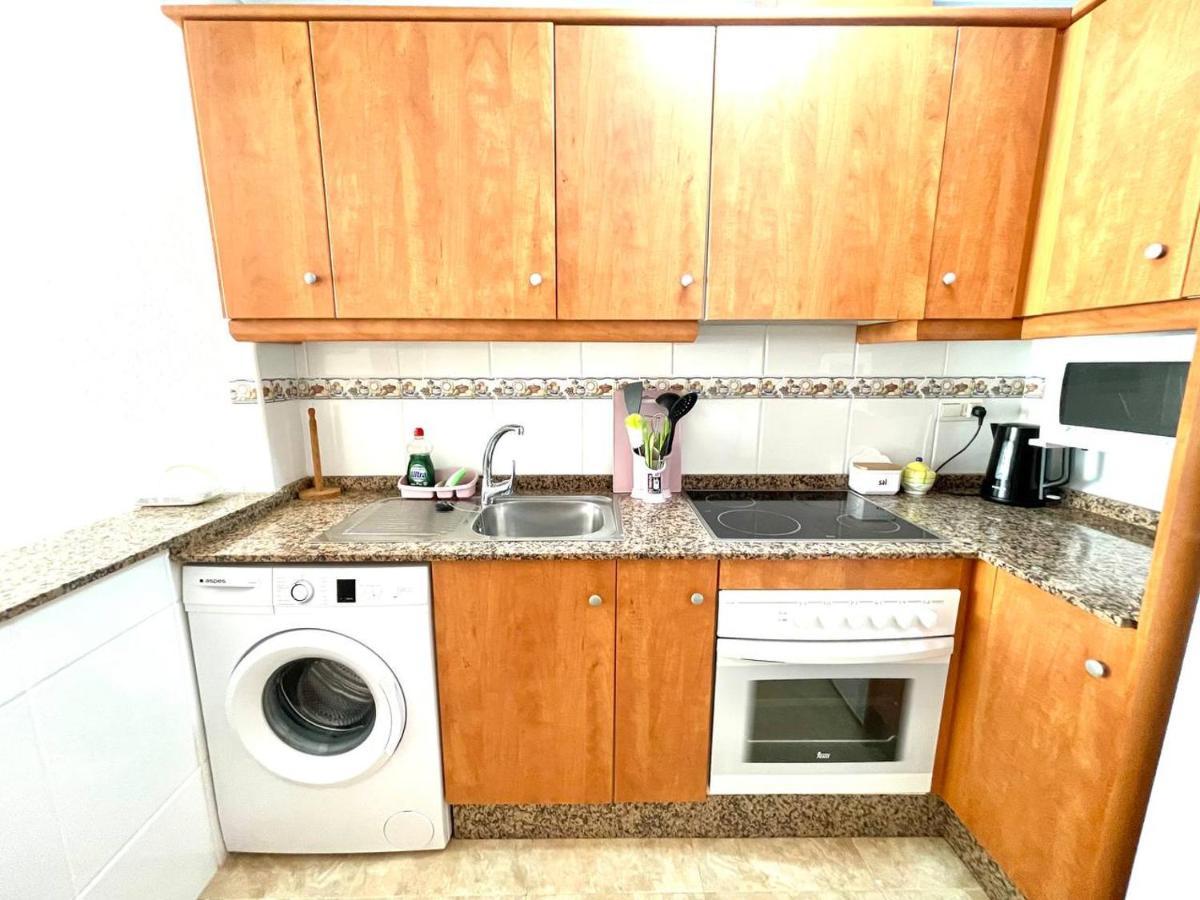 El Terremoto Apartment Torrevieja Buitenkant foto