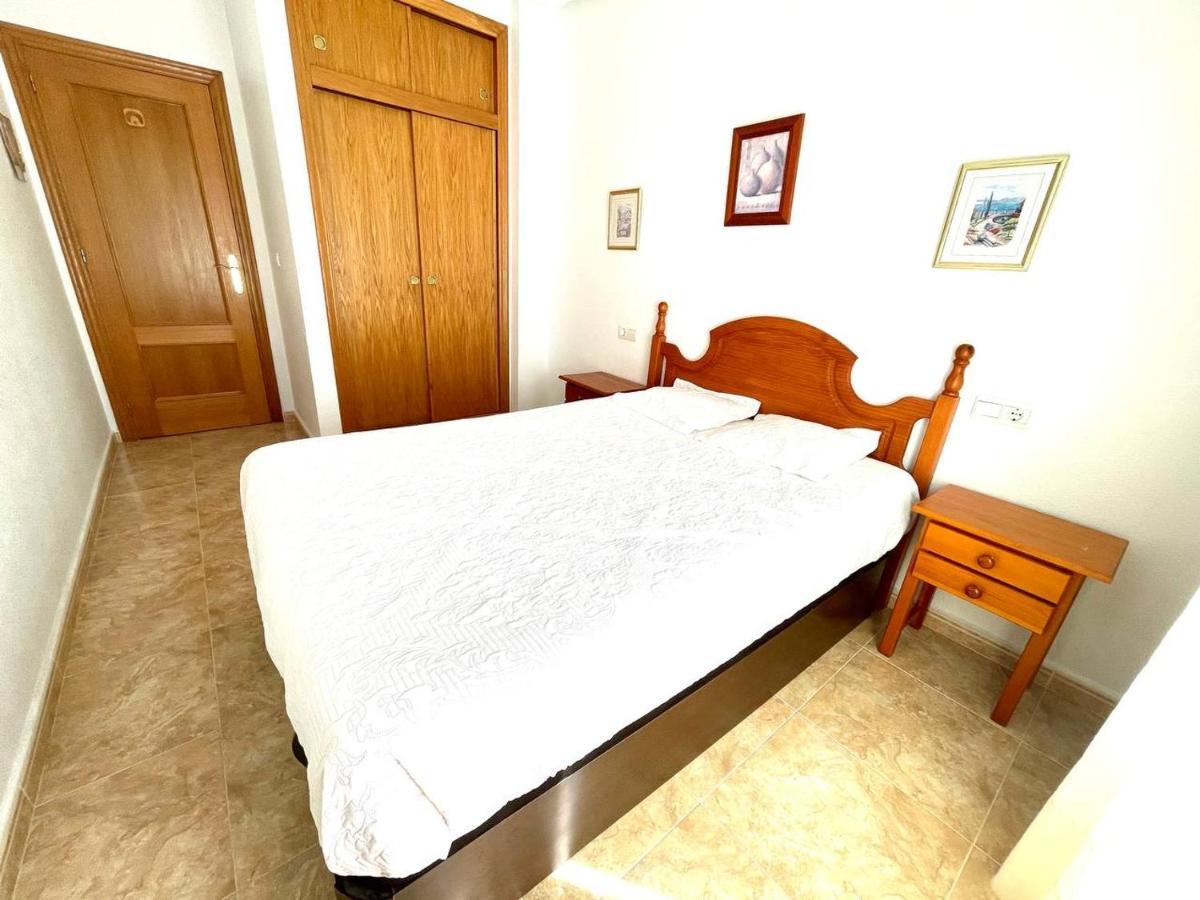 El Terremoto Apartment Torrevieja Buitenkant foto